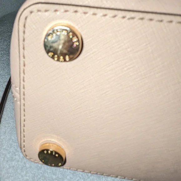 Michael Kors soft pink saffiano leather Savannah satchel bag. - Picture 16 of 16